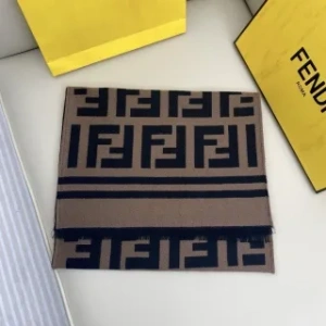 スカーフ フェンディ